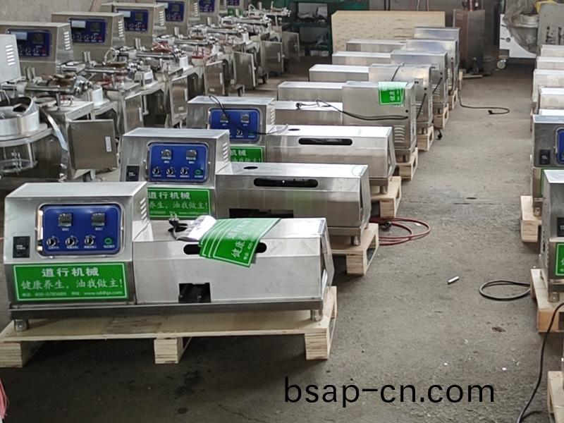 廠(chang)房(fang)一(yi)角(jiao)